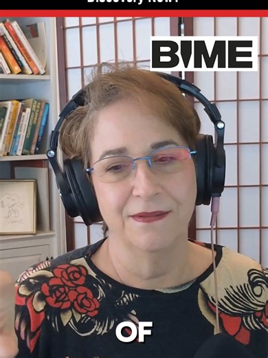 Who controls music discovery now? 🎶 As AI and algorithms redefine how we find and experience music, the control over how artists are discovered is slipping away from traditional marketing hands. Dr. Gigi Johnson, Co-founder at Rethink Next, sheds light on how small and large music companies alike are leveraging AI for everything from creation to fandom tracking. Yet, the personal connection between fans and artists is increasingly replaced by algorithms offering quick, surface-level answers. Ma