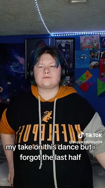 #puppetstrings04 #04 #dancing #spamtenna #trend