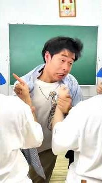 Teacher goes crazy when twin kindergarten children whine and complain #funny #humor #entertainmen...