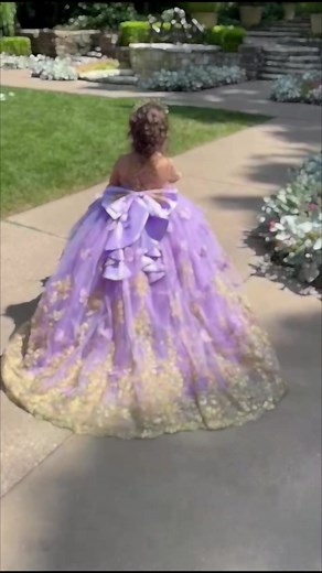 Every little girl deserves to feel like a princess 🥹💜 Mod. Genesis w/ butterflies Custom made in any color & tailored to your princess’ fit! Many blessing to this little princess, we are so grateful that we are part of this! #fyp #princessdress #vestidosde3años #flowergirl #girldresses #girlmom #vestidoparaniñas #birthdaydress #parati