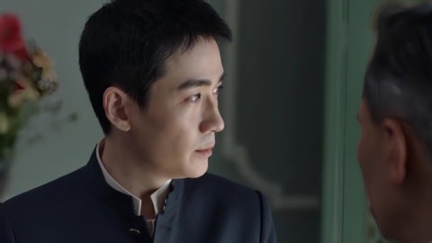 特务闯入时表白 父亲周旋为爱争时间
