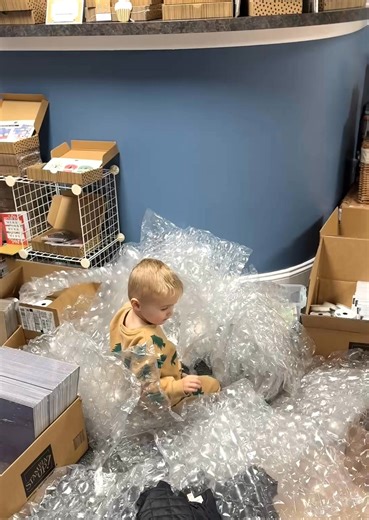 5.8K views · 118 reactions | Another use for all the packing bubble wrap… | Creating Success with Ronda Wade | Facebook