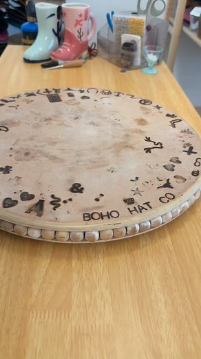 A classy, simple hat for a classy, simple gal 🙌🏼 this babe is a prime example that you don’t HAVE to go crazy, and that your hat can fit your budget! #hatbar #westernfashion #thingstodointampa #westernstyle #countryconcertoutfit | Boho Hat Co.