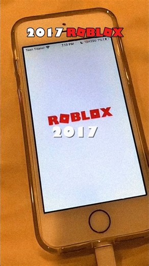 She got old 2017 Roblox still working 😱 #dios