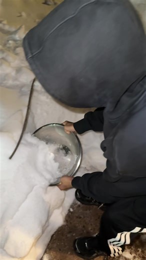 Snow Ice Cream #icecream #snowday | Snow Under Microscope