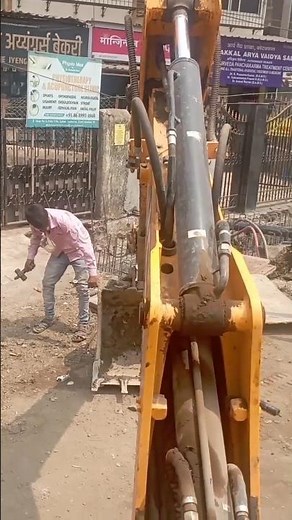 We Tried The JCB Fastrac - The World's Fastest Tractor #jcb