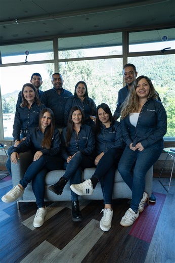 Fracttal on Instagram: "Capacitarse sigue siendo una de las mejores decisiones cuando se quiere mejorar la operación, no solo implementar tecnología. En Colombia compartimos una capacitación presencial de Certifícate en Fracttal One, donde trabajamos sobre casos reales, dudas concretas y cómo usar Fracttal en el día a día del mantenimiento. Escuchar a los equipos, ver cómo aplican la herramienta y acompañarlos de cerca es parte fundamental de nuestro trabajo. Gracias a todos los que fueron parte