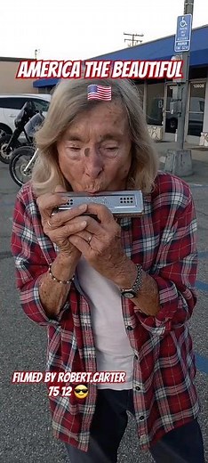 Best harmonica player in the world Karin Buccowich, great grandmother #music #livemusic #shortvideo