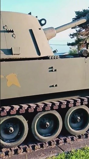 M-108 self-propelled Howitzer