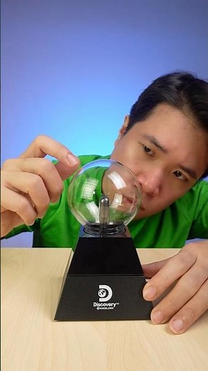 THIS PLASMA GLOBE IS SO COOL! ⚡️