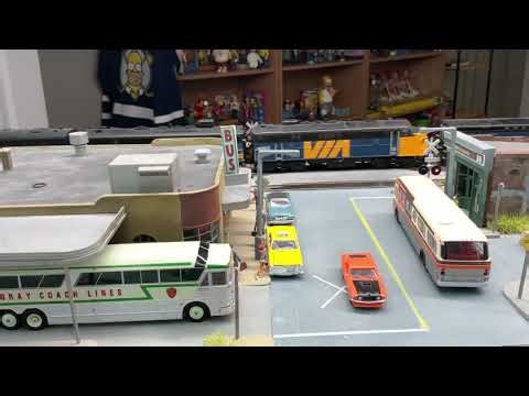 HO Scale VIA Rail and new crossing signals