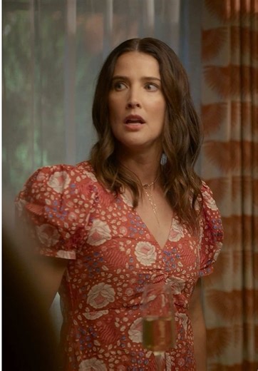 Grape job, Sofi. Shrinking — Now Streaming #Shrinking #CobieSmulders #AppleTV