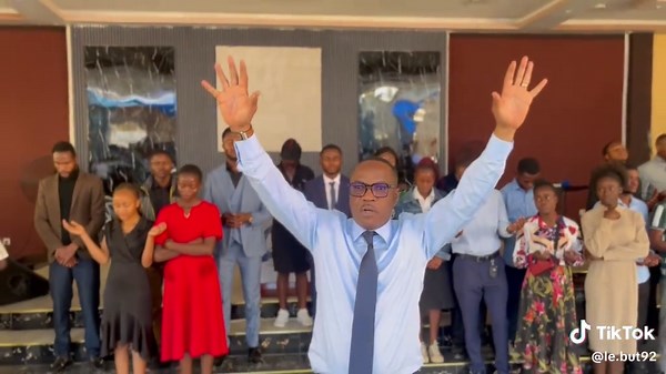 Eglise E.M.E.S officiel (@eglisese.m.e.s)’s videos with son original - GOOD GOSPEL