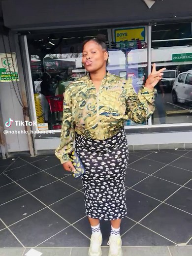 Buhle (@nobuhle_hadebe42)’s videos with Love Me Right - Bucie