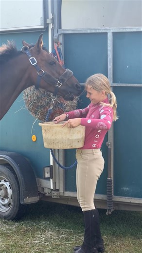 PONY mag is the no.1 junior equestrian magazine! ✨ Be a better rider...