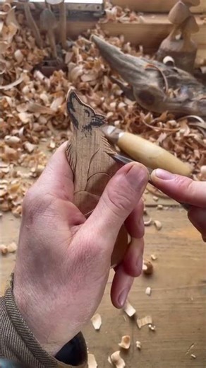 “The Moment This Wood Became a Wolf! 😳☕️🪵”