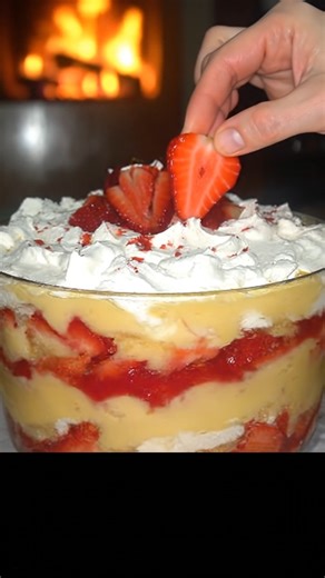 Southern Strawberry Punch Cake Trifle RECIPE This Southern Strawberry Punch Cake Is a Showstopper in a Bowl — Sweet, Creamy, and Bursting with Berry Bliss! Y’all, if sunshine had a flavor, this would be it! Fluffy cake, silky pudding, juicy strawberries, and whipped topping all layered up into one heavenly dessert. Perfect for potlucks, holidays, or any time you need to impress without stress! 🍰 Southern Strawberry Punch Cake Trifle Ingredients: 1 box yellow or vanilla cake mix (plus ingredient