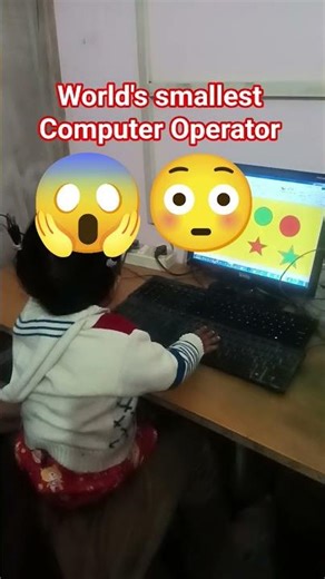 😱😳World's smallest Computer Operator #shorts