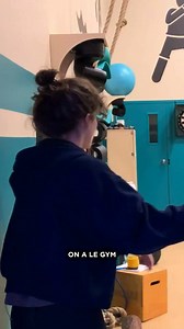 Marie-Ève nous fait découvrir les spots préférés des célébrités dans la maison. Honnêtement, on la verrait bien animer une émission de déco 💁🏻‍♀️🚪Pour voir l'intégralité de son vlog, rendez-vous sur Crave : https://www.crave.ca/en/play/big-brother-celebrites-les-inedits/marieeve-nous-fait-le-tour-de-la-maison-s6e4-3297985 Big Brother Célébrités 👁 Lundi au jeudi 19h30 et dimanche 18h30 sur Noovo et Crave | Big Brother Célébrités