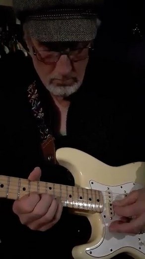 Fender Stratocaster Tex Mex pickups just installed tryin em