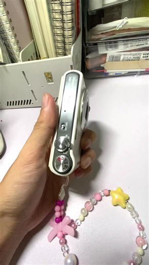 Máy ảnh Panasonic Lumix DMC-ZX1: Nét và Trong trẻo