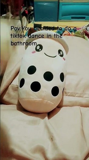 tik tok dancing in the bathroom #funny 😂😂