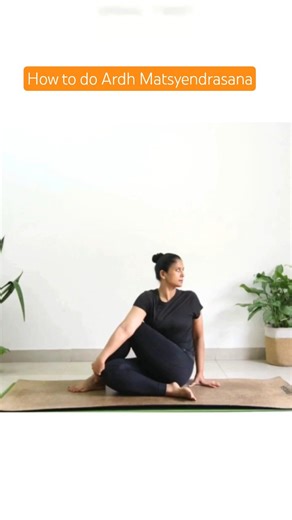 Quick Spinal Twist for Beginners (Ardha Matsyendrasana) | Yoga With Archana Alur |
