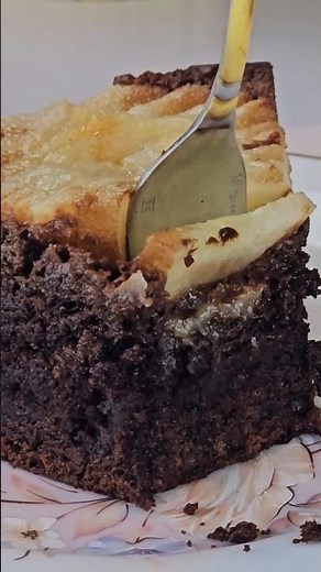 gâteau fondant Poire Chocolat : le mariage PARFAIT ! 🍐🍫 #recettefacile #gâteau .