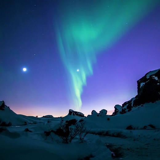 173K views · 10K reactions | We know they are pretty to look at, but the northern lights are also a fascinating phenomenon.類 | Guide to Iceland | Facebook