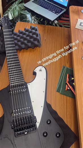 Re-stringing My Meshuggah Signature Guitar