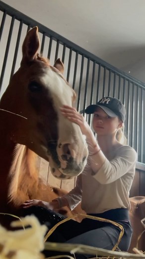 Maria Abramova on Instagram: "🤎"