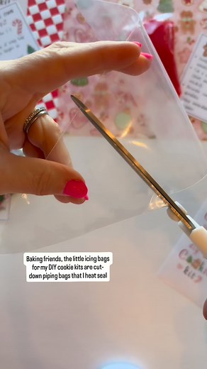 270K views · 10K reactions | Please comment “links”  Also, Pink Friday is today on my packaging website  All Bento, Biscuit, Bistro and Bijou Boxes are 20% off All Wraps/Stickers are Buy 2, Get 1 FREE with Code PINK Several door-busters and the RETURN OF THE SWEET PINK Greaseproof Paper which has been 2025’s most popular print. Hope you have a wonderful day/weekend  | The Pink Crumbb | Facebook