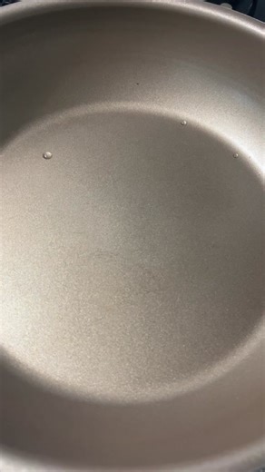 簡単でヘルシーな鶏ひき肉とえのきのハンバーグ