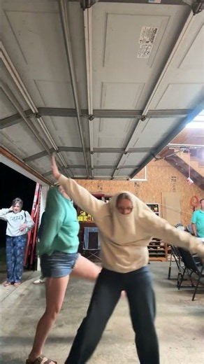 Livi and Charley!! #funny #dance #tiktok #friends