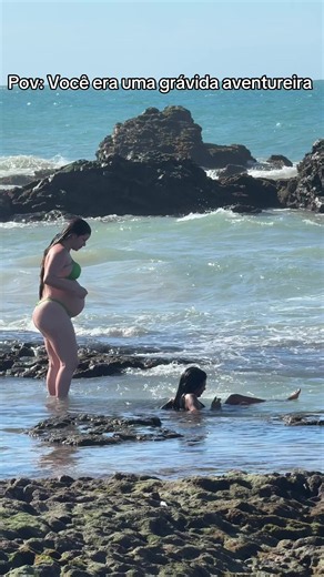 Não parava quieta #praia #gravida #foryou #kkkk #aventure | Pregnant TikTok