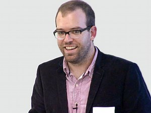 Toward Robust Hidden Volumes Using Write-Only Oblivious RAM