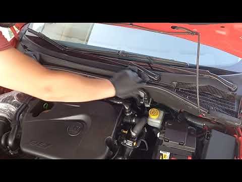 Πως να πλύνεις την μηχανή του αυτοκίνητου σου χωρίς νερό Engine cleaning without water #asmr