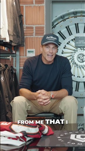 The Jersey Michael Strahan Stole From Tom Brady #tombrady #cardvaultbytombrady #cardvault