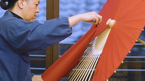 Kotaro Nishibori stays true to the 1,200-year-old process of making wagasa, a traditional Japanese umbrella, by using traditional methods and materials, including bamboo and washi. | Voices of Color By Insider