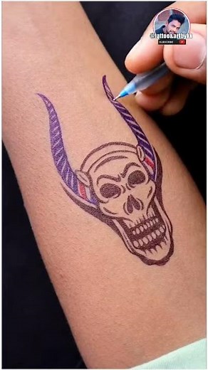 Make a detail skull tattoo with pen