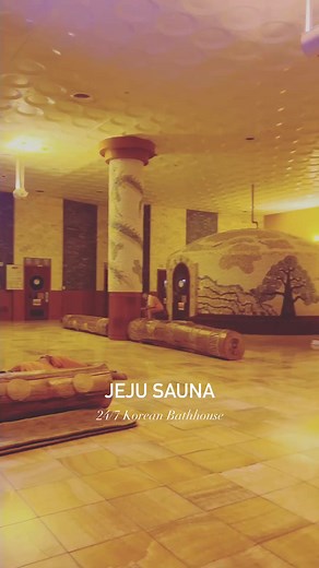 @thekulturekat drove 4 hours to spend 4 hours relaxing! How far do you drive to get to Jeju? Here’s her experience: “Jeju Sauna is a traditional Korean public bathhouse open 24/7 with hot tubs, traditional spa services, Korean kiln saunas, a restaurant and so much more. I had no clue what to expect other than a crazy vigorous full body exfoliation experience. And obviously couldn’t photo all the rooms, but you get the gist. Once you arrive, you pay for entry to use the 35,000 square foot facilit