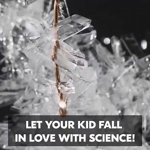 Impress your child with miraculous chemistry! Turn their delight into a newfound love of science! 👨‍🔬⭐👩‍🔬 | MEL Science