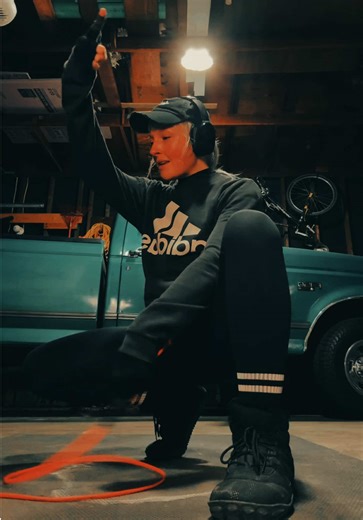 I definitely called Mike Jones a few times on my Nextel back in 2005 💀🔥 #jumprope #footwork #cardioworkout #mikejones #2000sthrowback