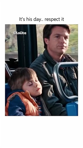 Lola on Instagram: "🎬 Interesting Fact: The Switch (2010) — In this particular birthday party sequence, the physical comedy surrounding the climbing wall was meticulously staged to emphasize the personality clash between the characters played by Jason Bateman and Patrick Wilson. Interestingly, the young actor Bryce Robinson, who portrays Sebastian, was actually quite comfortable with heights, but he had to receive specific acting coaching to appear genuinely terrified and uncoordinated while be