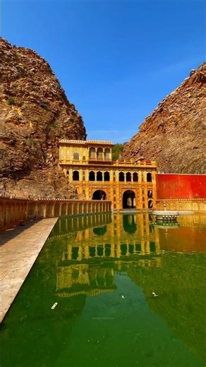 Most beautiful temple in India? #rajasthan #jaipur #bundiwalebhaiya #galtaji #temple #spirituality