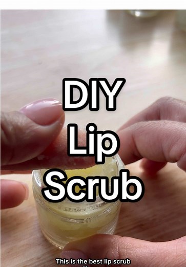 Delicious DIY Lip Scrub Recipe You’ll Love