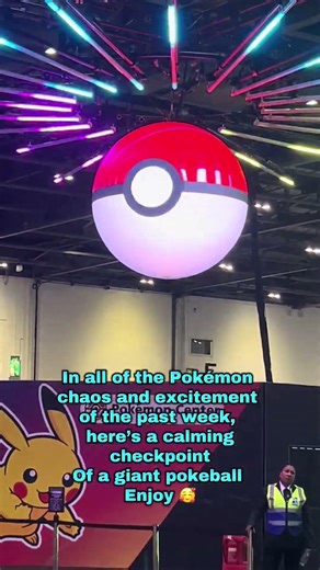 SPINNING POKEBALL RELAXATION #pokemon #pokemoncenter #pokemonchannel #pokemonday #pokemon30