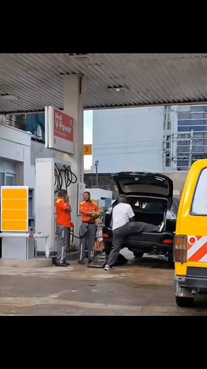 Lenny Kravitz | 😅😅😅😅😅 | Instagram