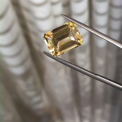 Over 5 Carats! 💎 Giant Untreated Golden Heliodor Beryl #gemstones