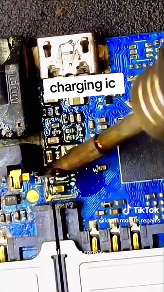 ☎️0711848176charging ic replacement to enable flow of current from charging port to battery #nairobitiktosolution #original #phonerepair #nairobitiktokers #phonecase